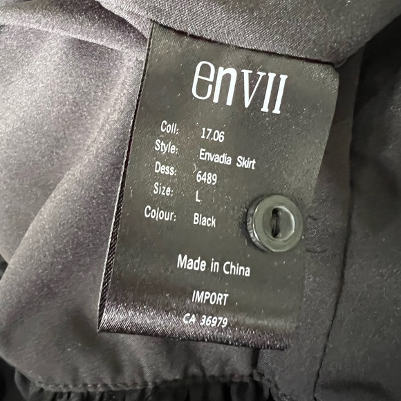 Envii Envadia Skirt Women’s Size Large - Picture 9 of 9